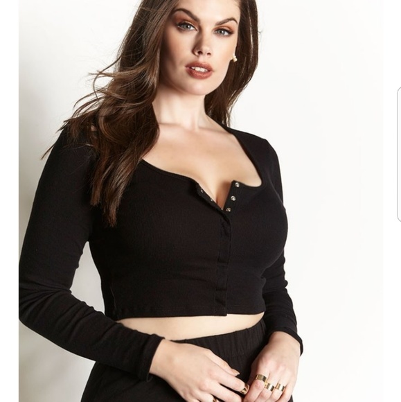 rebdolls Tops - Rebdolls "hype" crop top